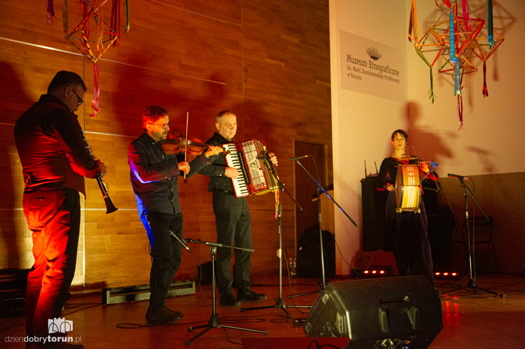 Potańcówka karnawałowa z kapelą Słodkie Fascynacje