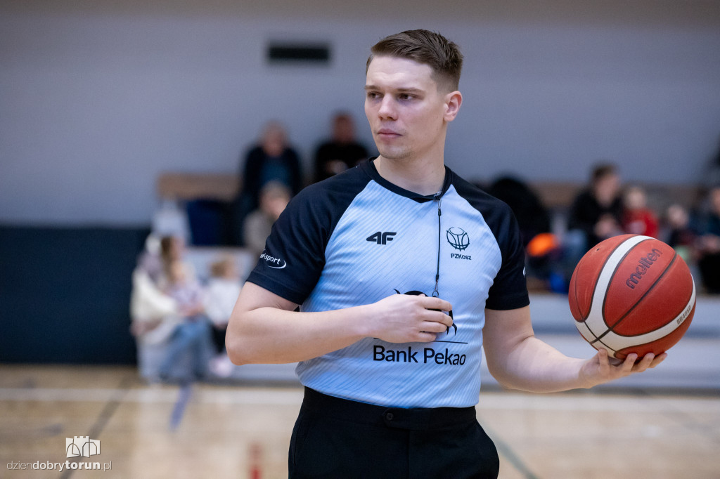 AZS UMK Transbruk Toruń : Akademia Gortata Gdańsk