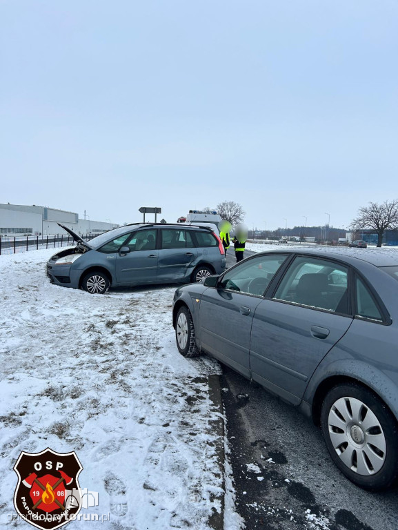 Wypadek trzech aut w Ostaszewie