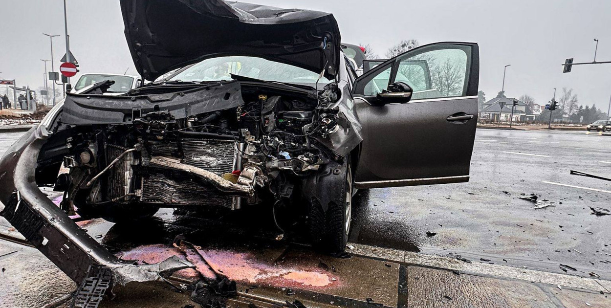 Wypadek na skrzyżowaniu Polnej i Ugory