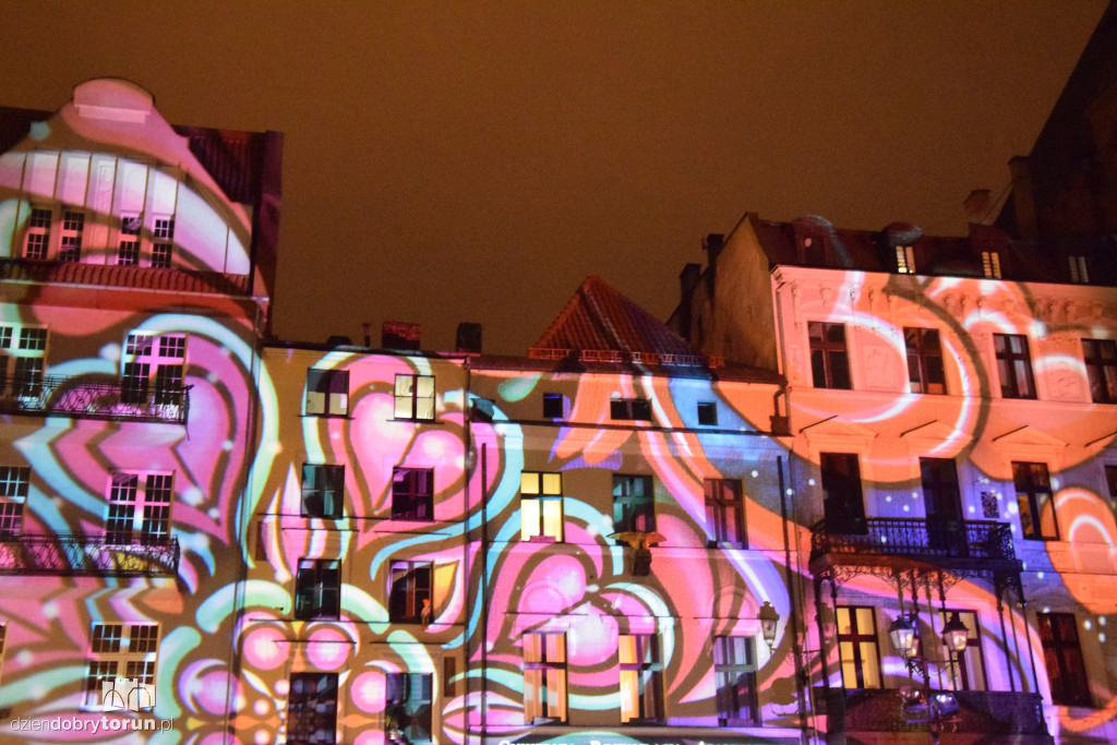 Ruchome murale Love is in the square