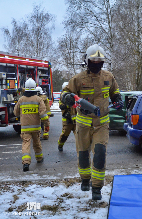 Ćwiczenia służb przy Rondzie Olimpijczyków