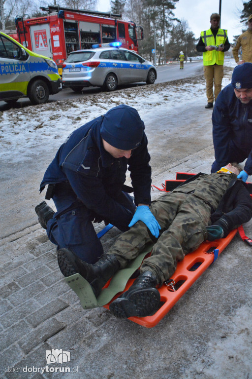 Ćwiczenia służb przy Rondzie Olimpijczyków