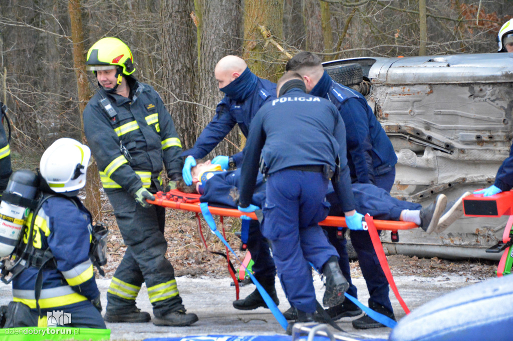 Ćwiczenia służb przy Rondzie Olimpijczyków