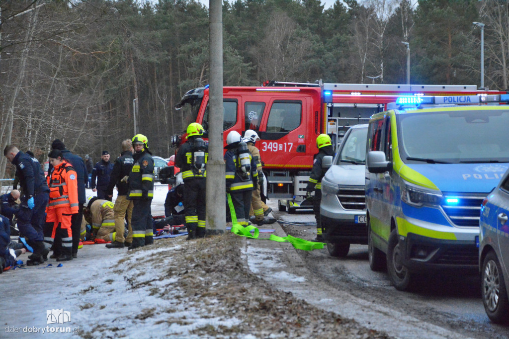 Ćwiczenia służb przy Rondzie Olimpijczyków
