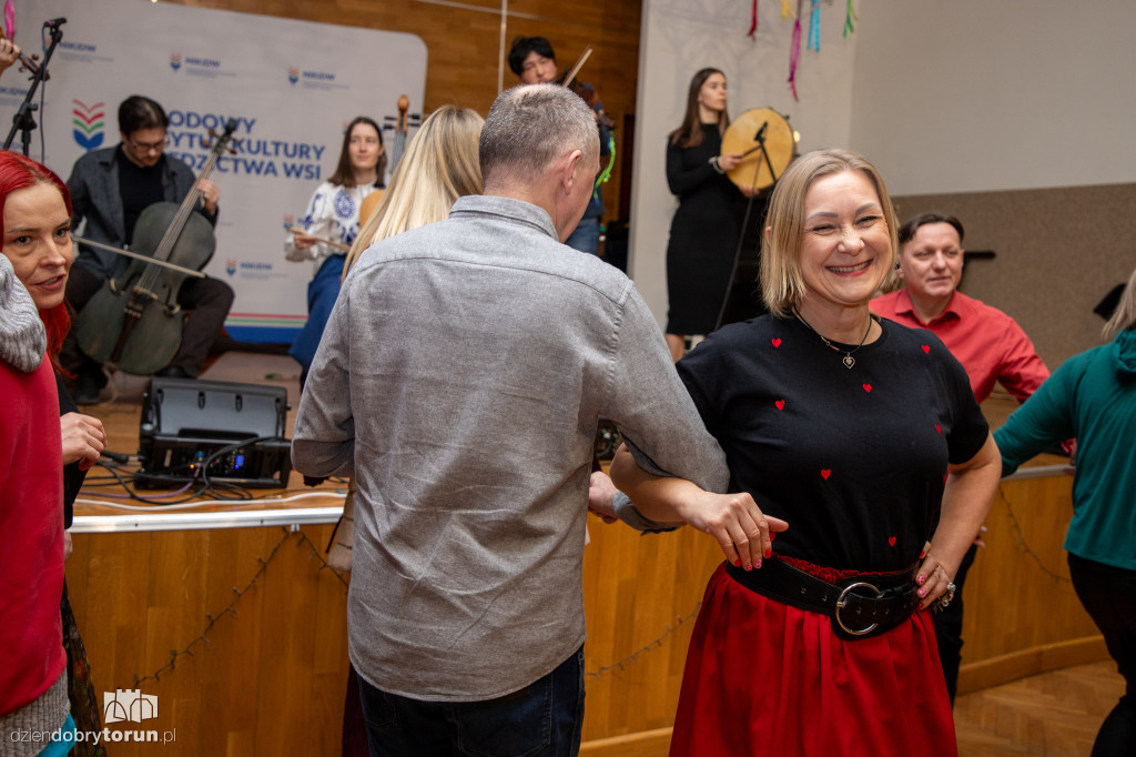 Potańcówka w Muzeum Etnograficznym