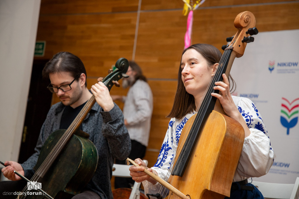 Potańcówka w Muzeum Etnograficznym