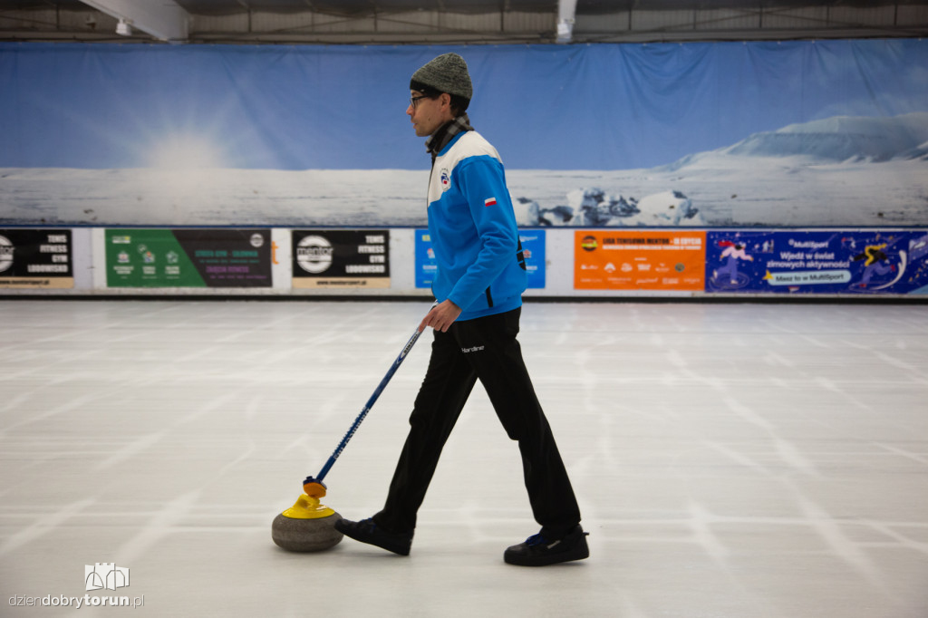 Świąteczna Bitwa Gwiazd na Mentorze