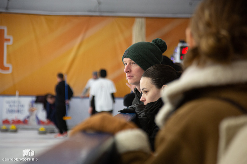 Świąteczna Bitwa Gwiazd na Mentorze