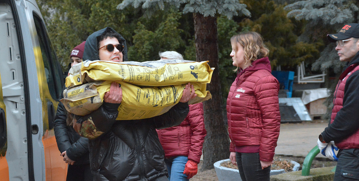 Karma dotarła do toruńskiego schroniska