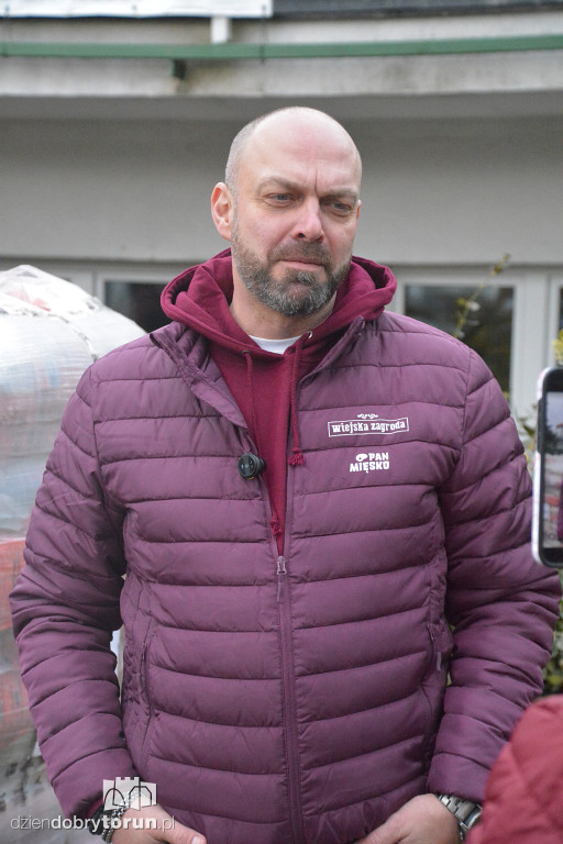 Karma dotarła do toruńskiego schroniska