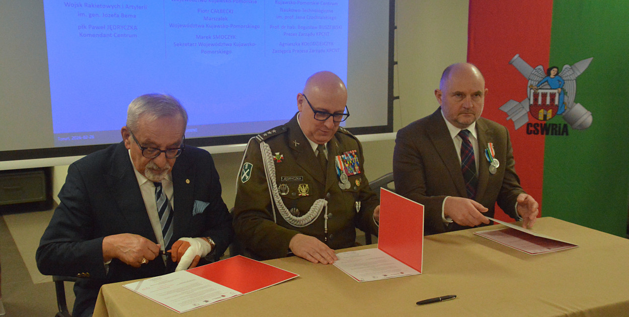 Porozumienie ws. wojskowej szkoły oficerskiej