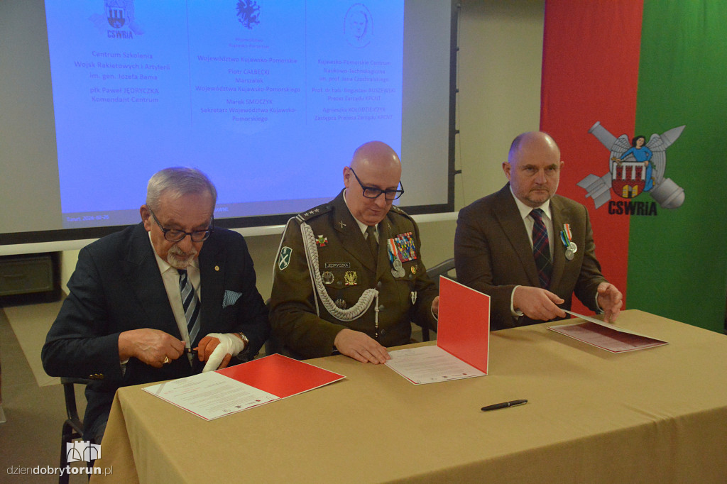 Porozumienie ws. wojskowej szkoły oficerskiej