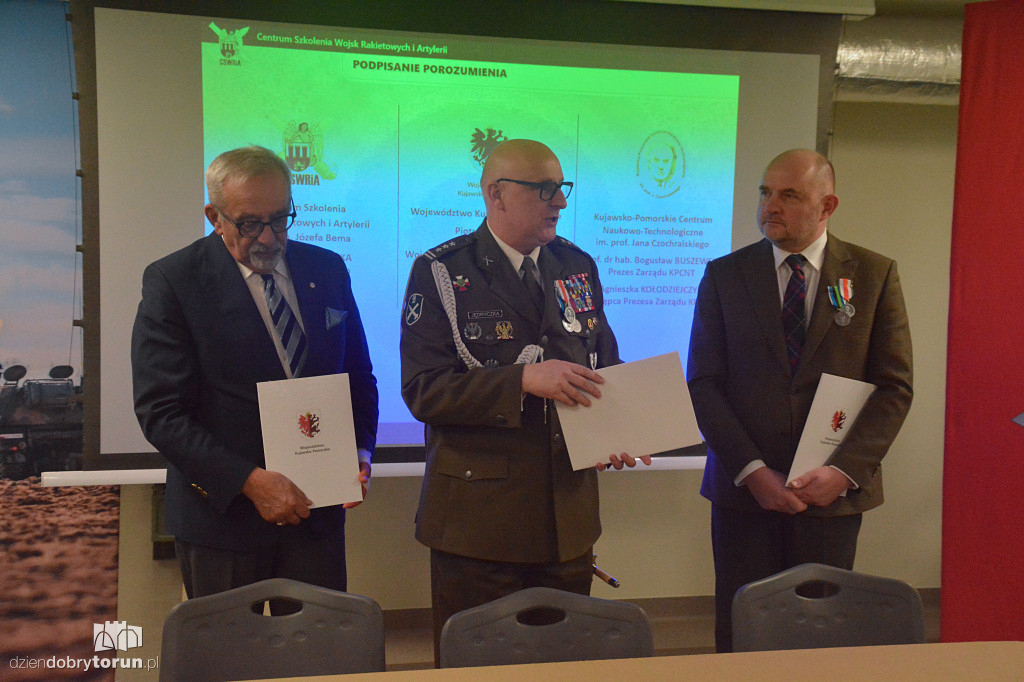 Porozumienie ws. wojskowej szkoły oficerskiej