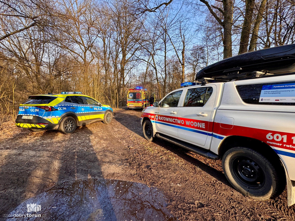 Z wody wydobyto zwłoki mężczyzny