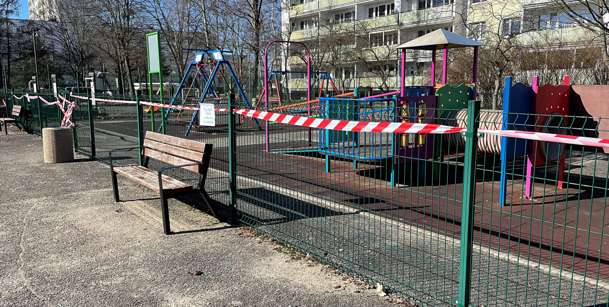 Plac zabaw w Toruniu zamknięty po wypadku