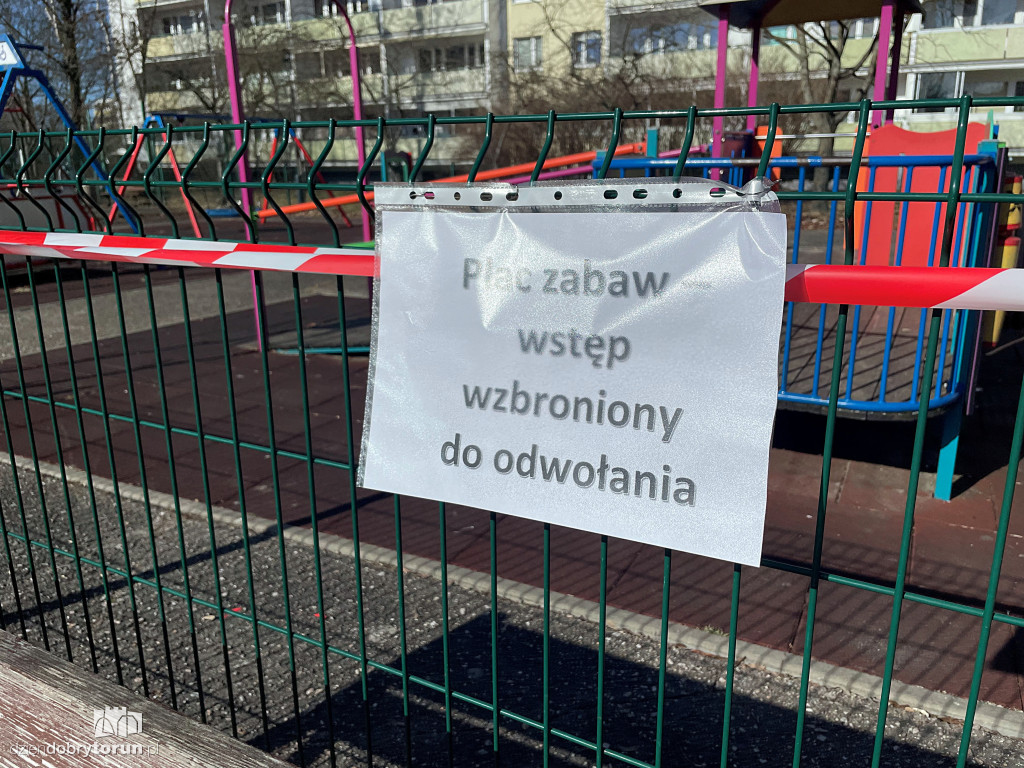 Plac zabaw w Toruniu zamknięty po wypadku