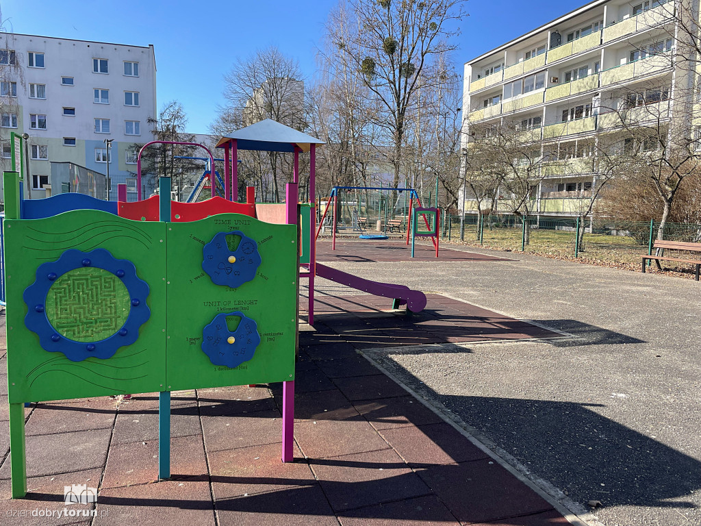 Plac zabaw w Toruniu zamknięty po wypadku