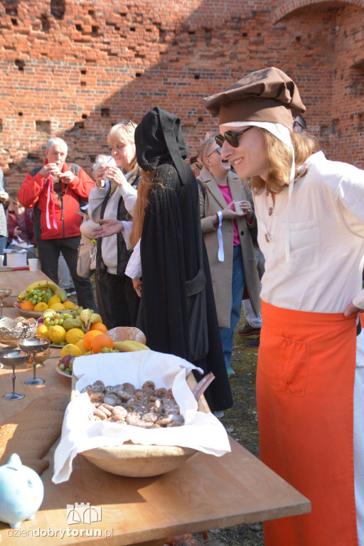 Królewska atmosfera na Zamku Dybowskim. Tak uczczono ważną rocznicę