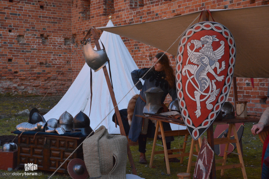 Królewska atmosfera na Zamku Dybowskim. Tak uczczono ważną rocznicę