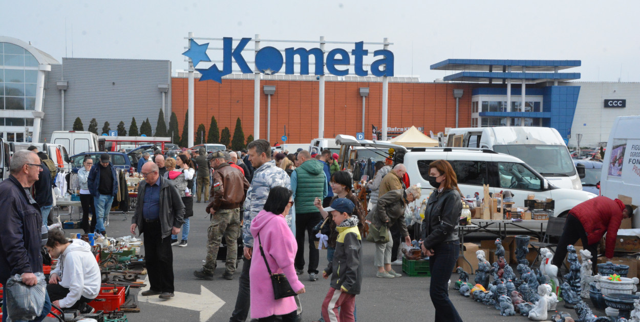 Pchli Targ pod Kometą