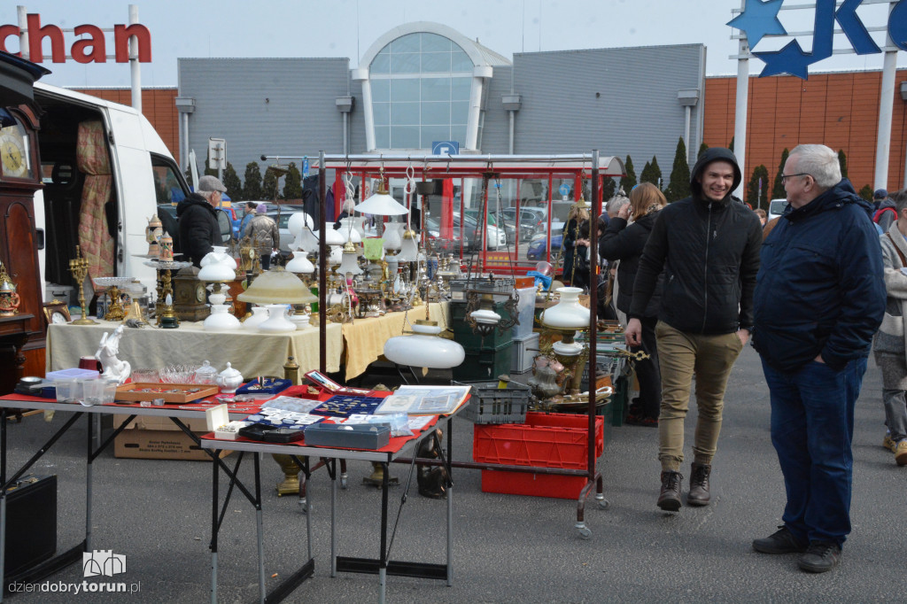 Pchli Targ pod Kometą