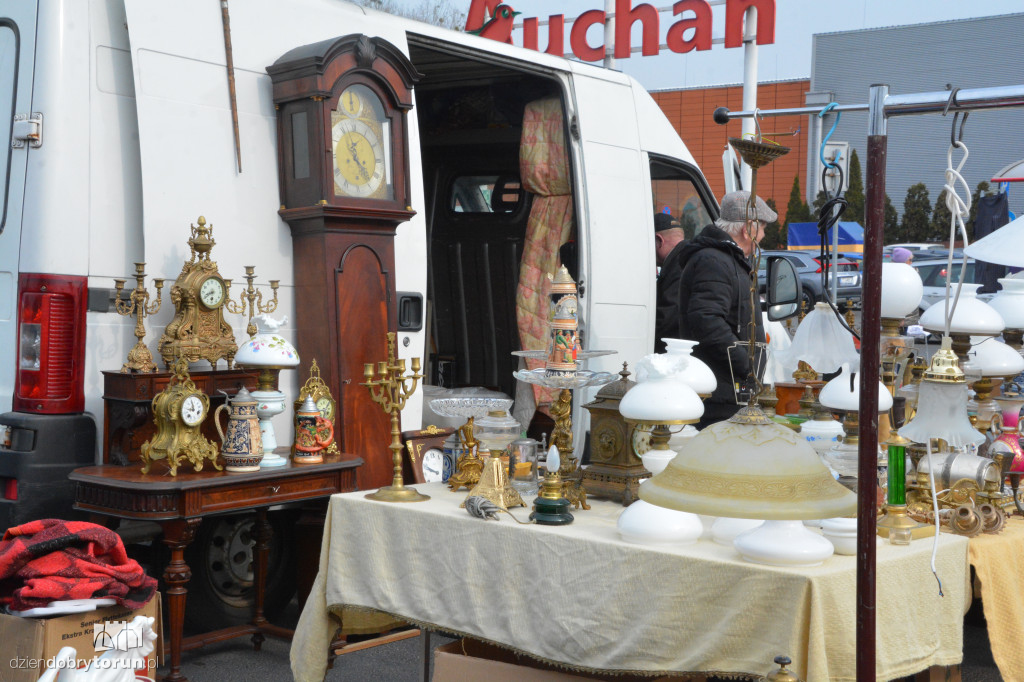 Pchli Targ pod Kometą