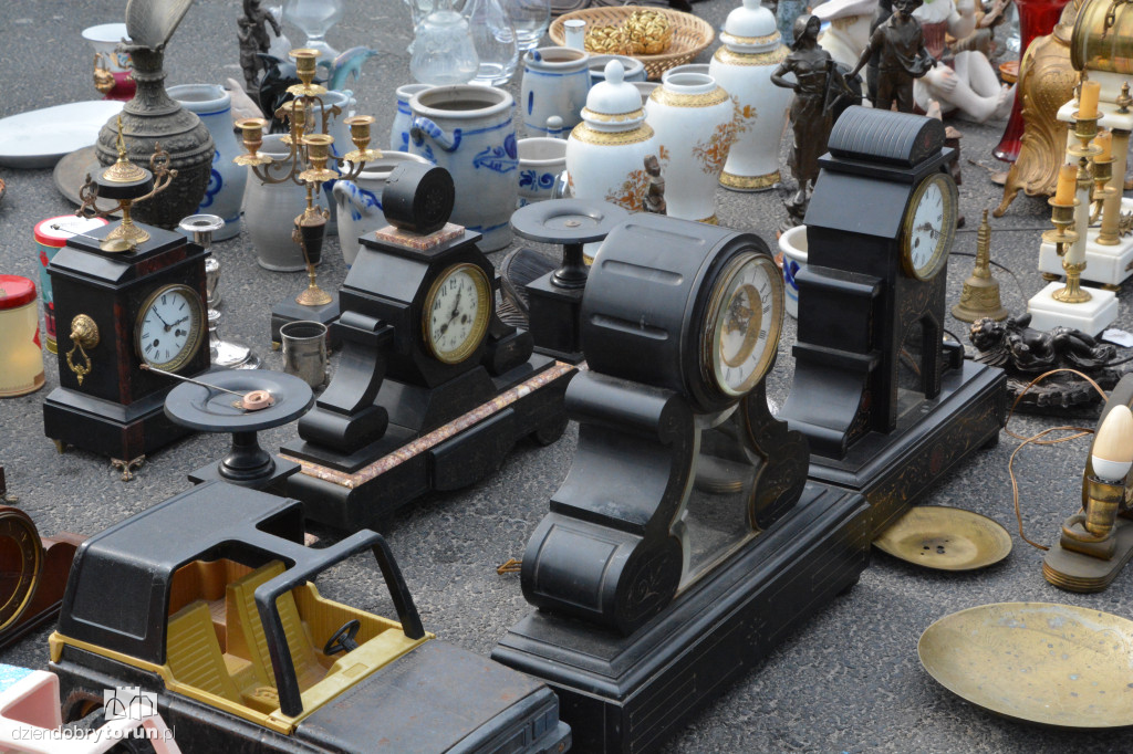 Pchli Targ pod Kometą