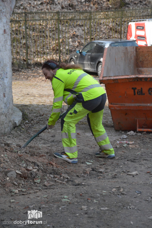 Wiosenne porządki w Forcie I