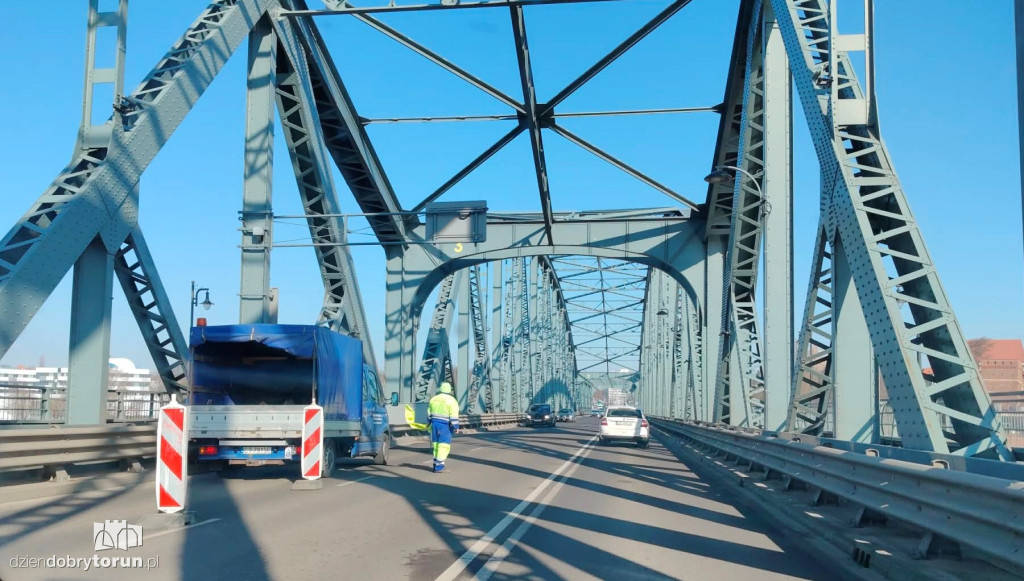Utrudnienia na moście drogowym w Toruniu