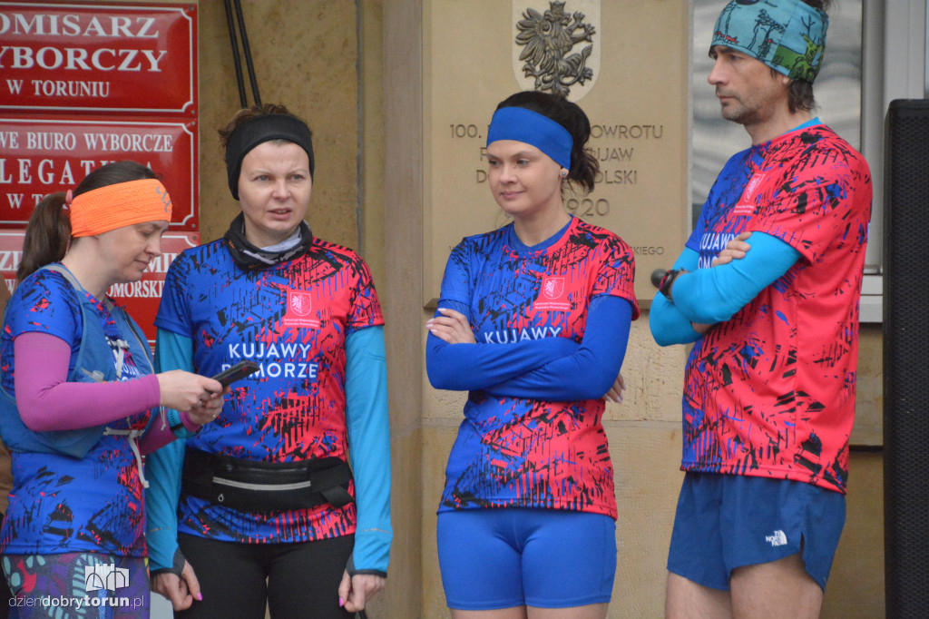 Ostatnia sztafeta za nami. Urzędnicy ruszyli na trasę