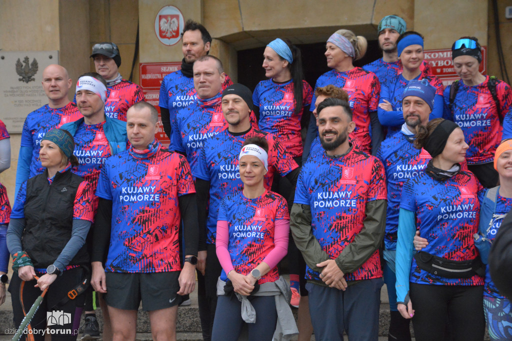 Ostatnia sztafeta za nami. Urzędnicy ruszyli na trasę