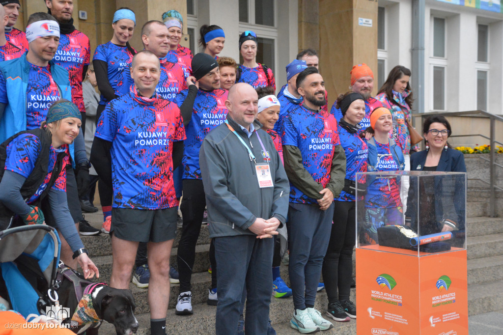 Ostatnia sztafeta za nami. Urzędnicy ruszyli na trasę