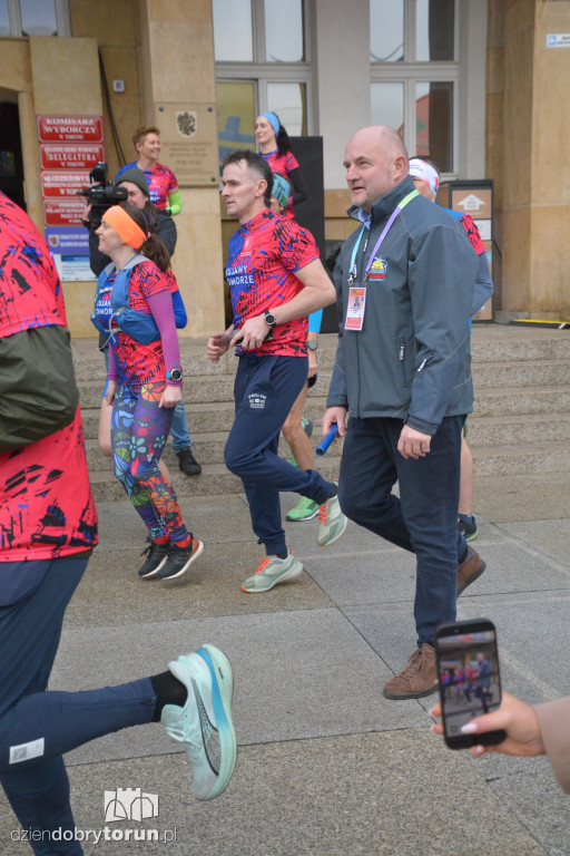 Ostatnia sztafeta za nami. Urzędnicy ruszyli na trasę