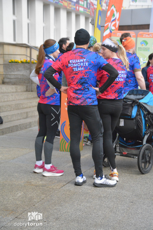 Ostatnia sztafeta za nami. Urzędnicy ruszyli na trasę