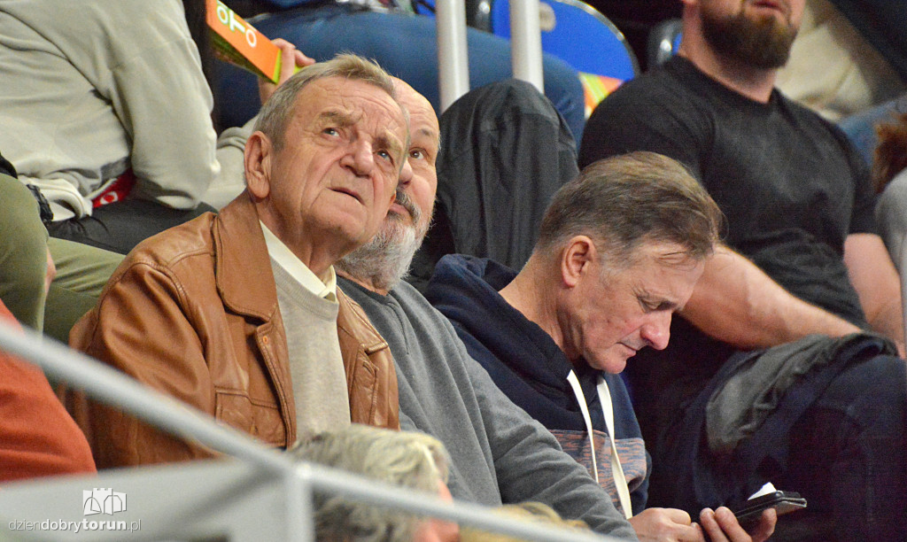 Tłumy na trybunach. Tak kibicuje Toruń