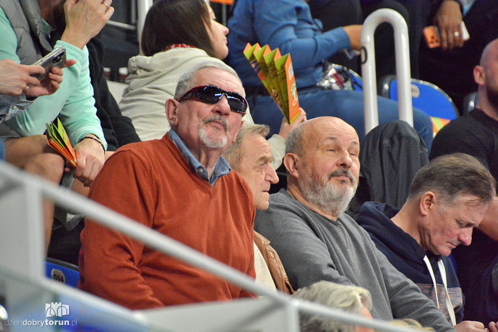 Tłumy na trybunach. Tak kibicuje Toruń