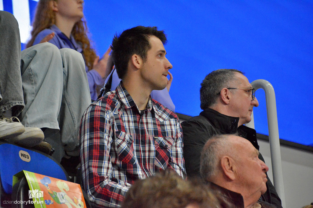 Tłumy na trybunach. Tak kibicuje Toruń