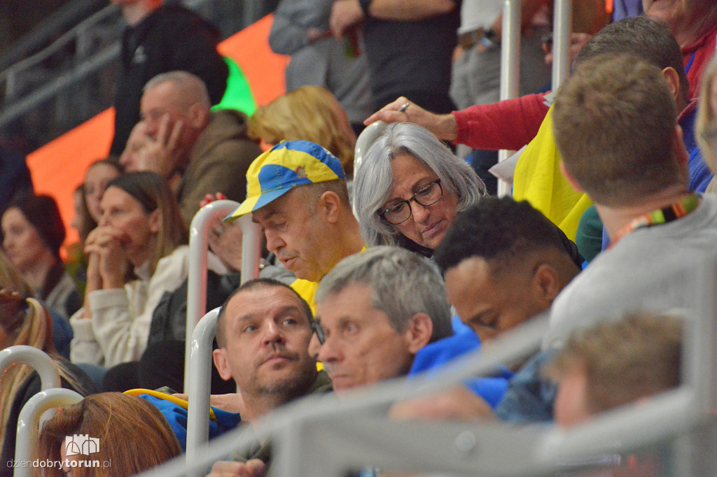 Tłumy na trybunach. Tak kibicuje Toruń
