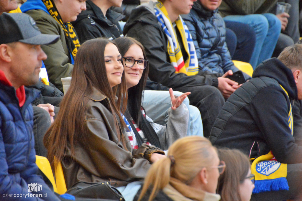 Kibice na meczu z Falubazem Zielona Góra