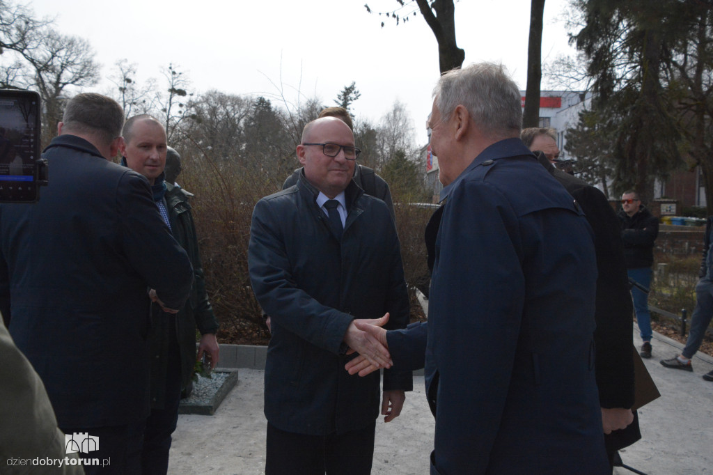 Odsłonięcie popiersia Zbigniewa Herberta