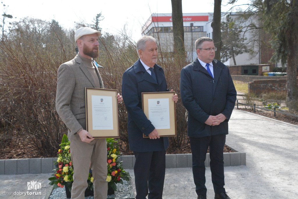Odsłonięcie popiersia Zbigniewa Herberta