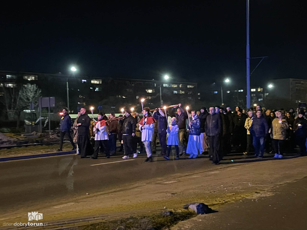 Droga Krzyżowa Na Skarpie