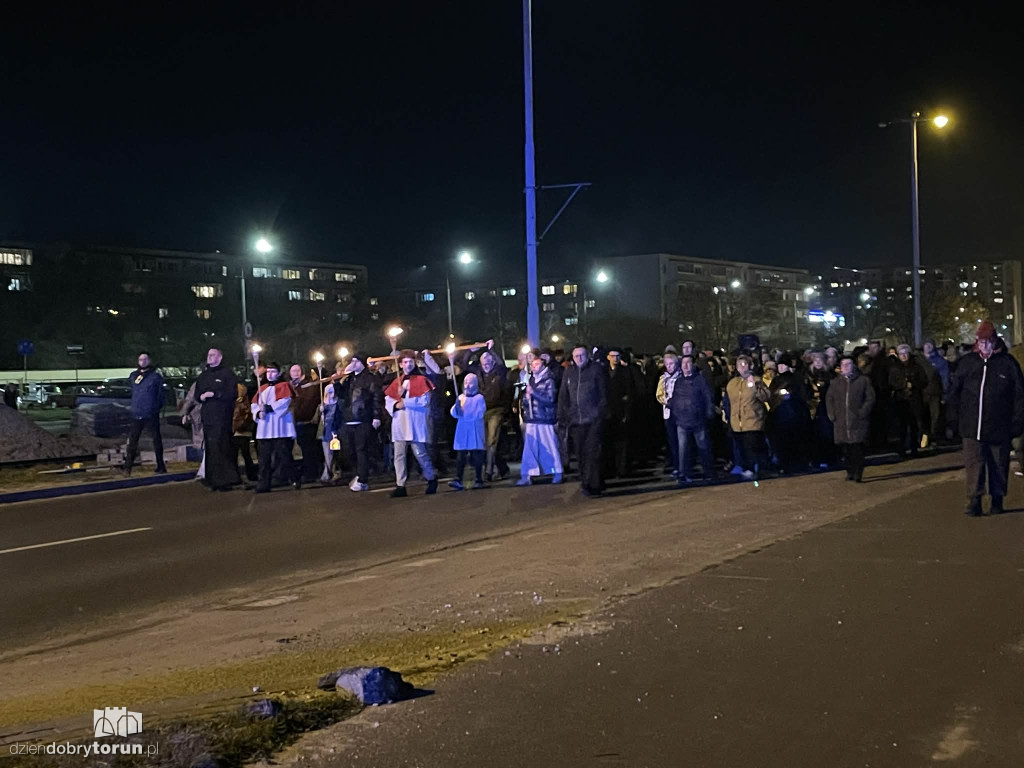 Droga Krzyżowa Na Skarpie