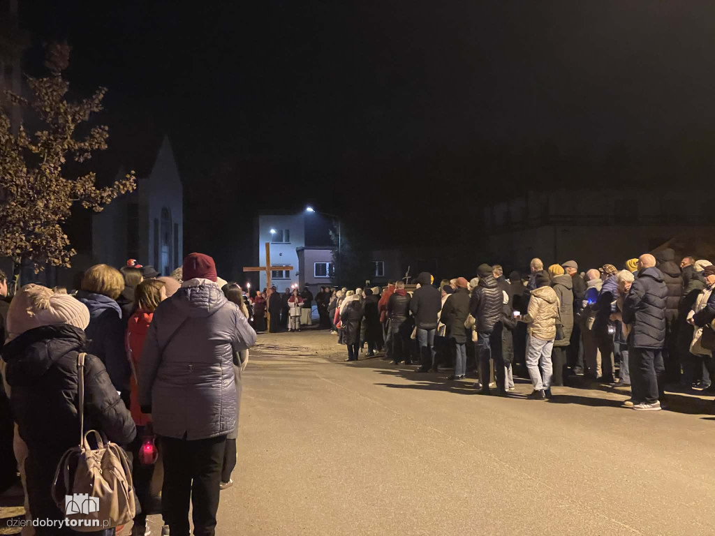 Droga Krzyżowa Na Skarpie