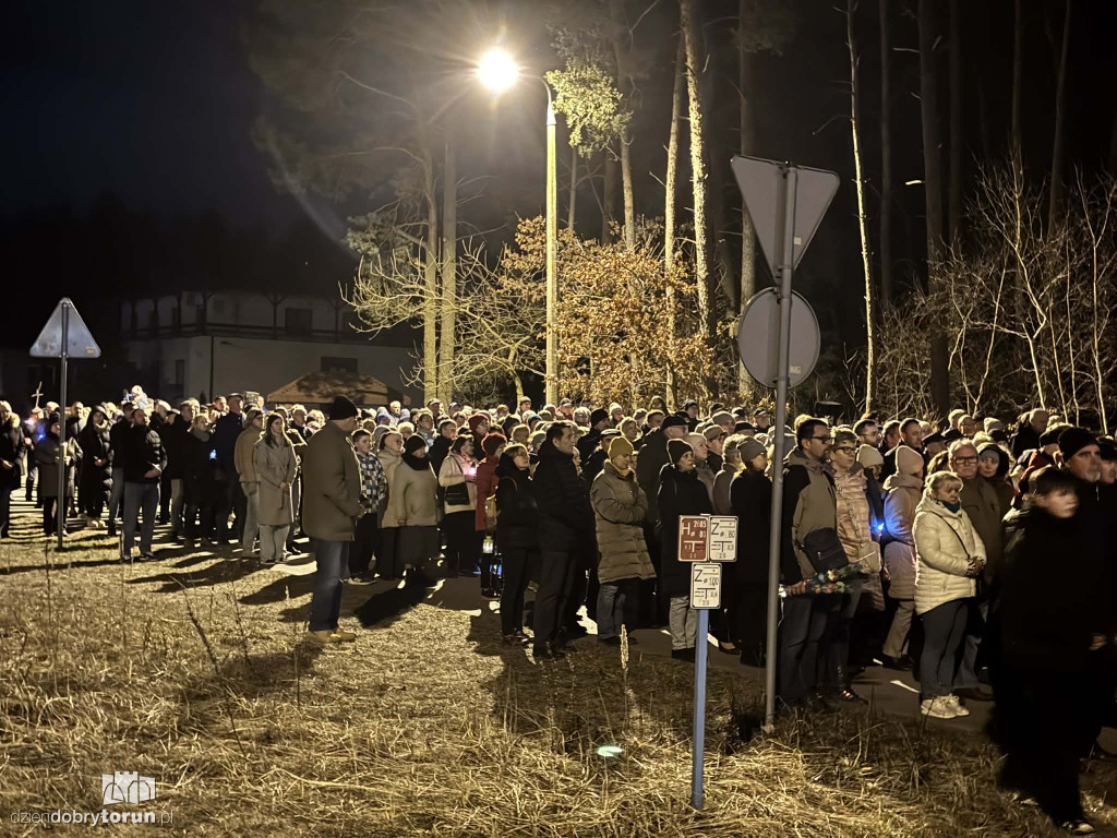 Droga Krzyżowa Na Skarpie
