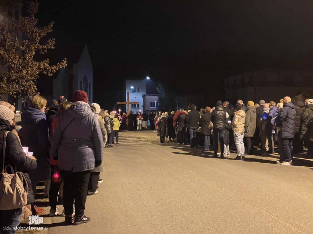 Droga Krzyżowa Na Skarpie