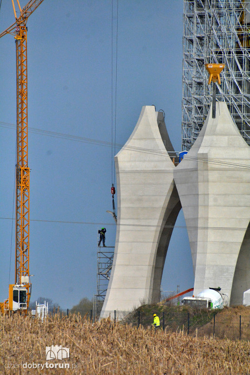 Pomnik Matki Boskiej w gminie Kikół