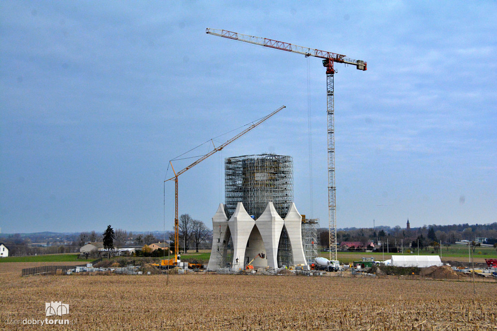 Pomnik Matki Boskiej w gminie Kikół