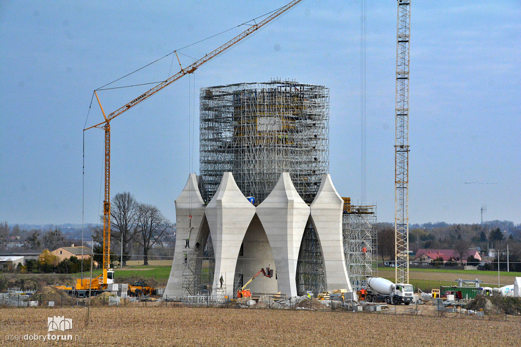 Pomnik Matki Boskiej w gminie Kikół